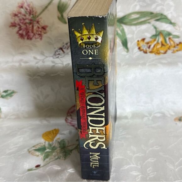 Beyonders: A World Without Heroes Book - Picture 2 of 3